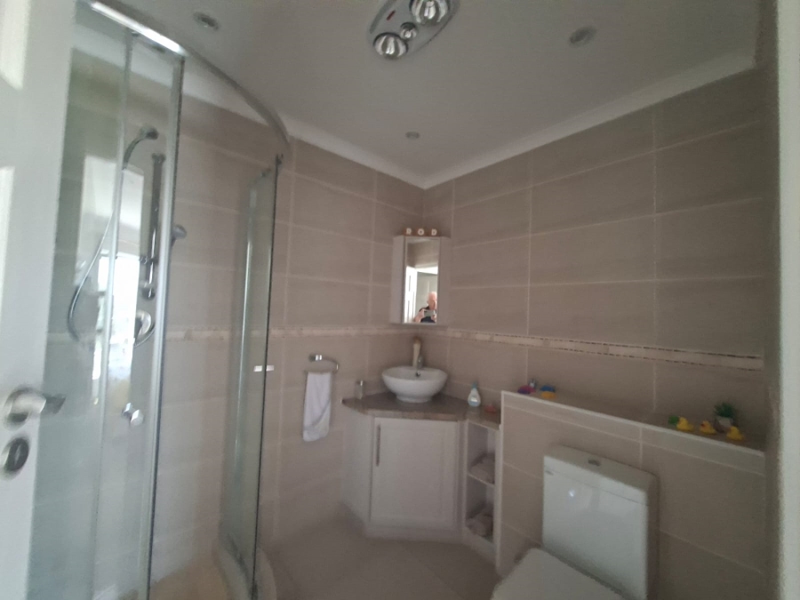 6 Bedroom Property for Sale in Da Nova Western Cape